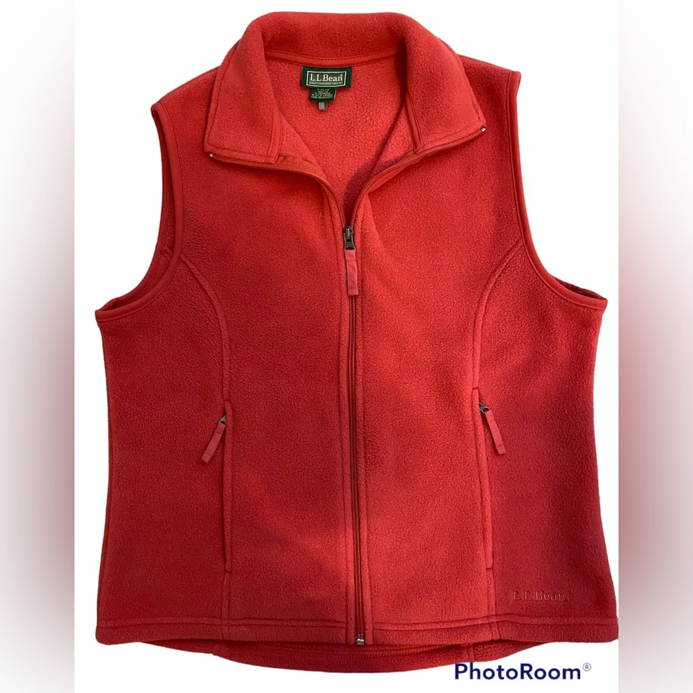 L.L. Bean Sleeveless Vest, Size Small, Zips up front with 2 Front zipper pockets